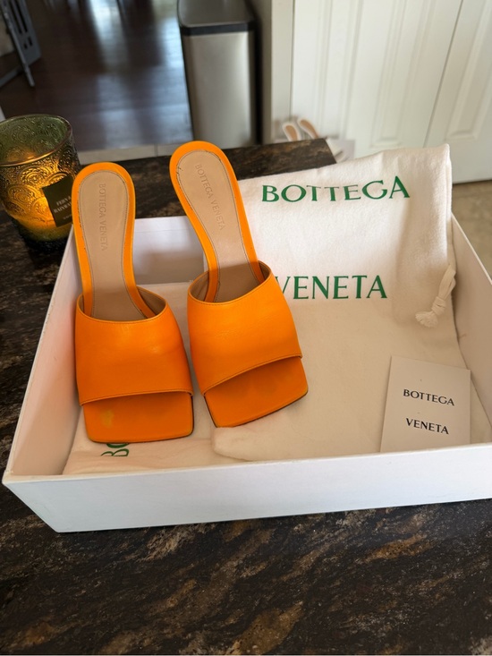 Bottega Veneta Shoes - Bottega Veneta Bright Orange Leather Slide Mules